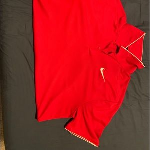Medium Nike golf polo